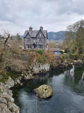 Bryn Afon